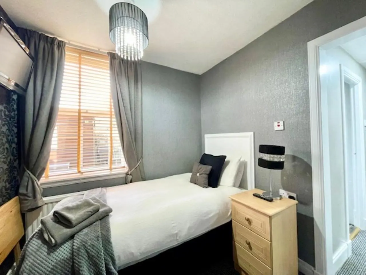 Vaila Guest House Aberdeen