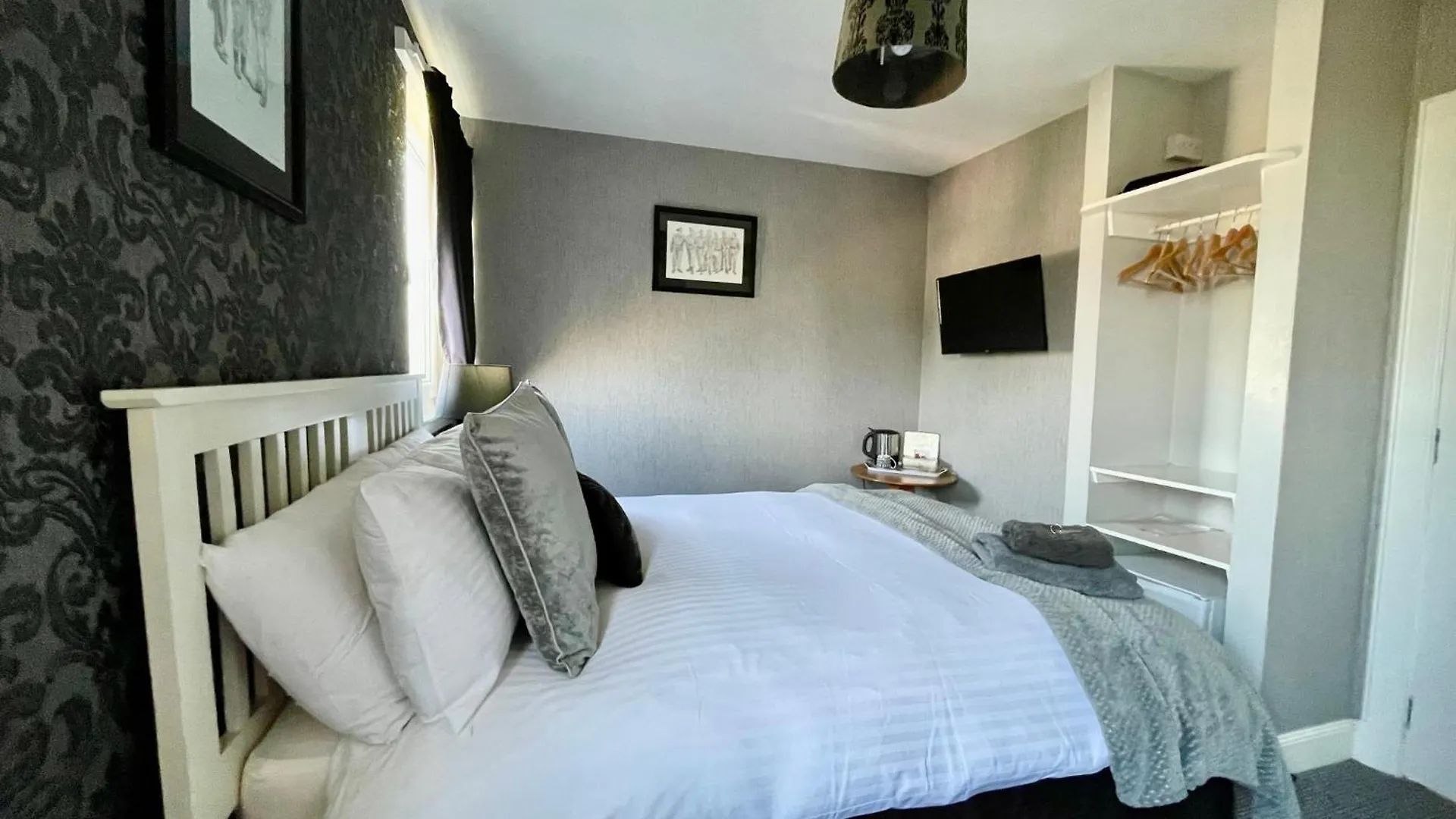 Vaila Guest House Aberdeen